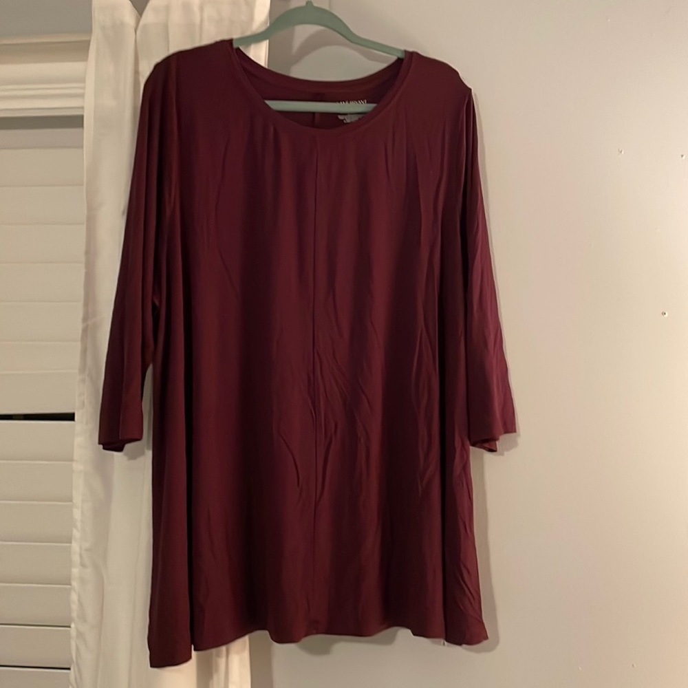 Lane Bryant NNW maroon 3/4 sleeve tee. 22/24.